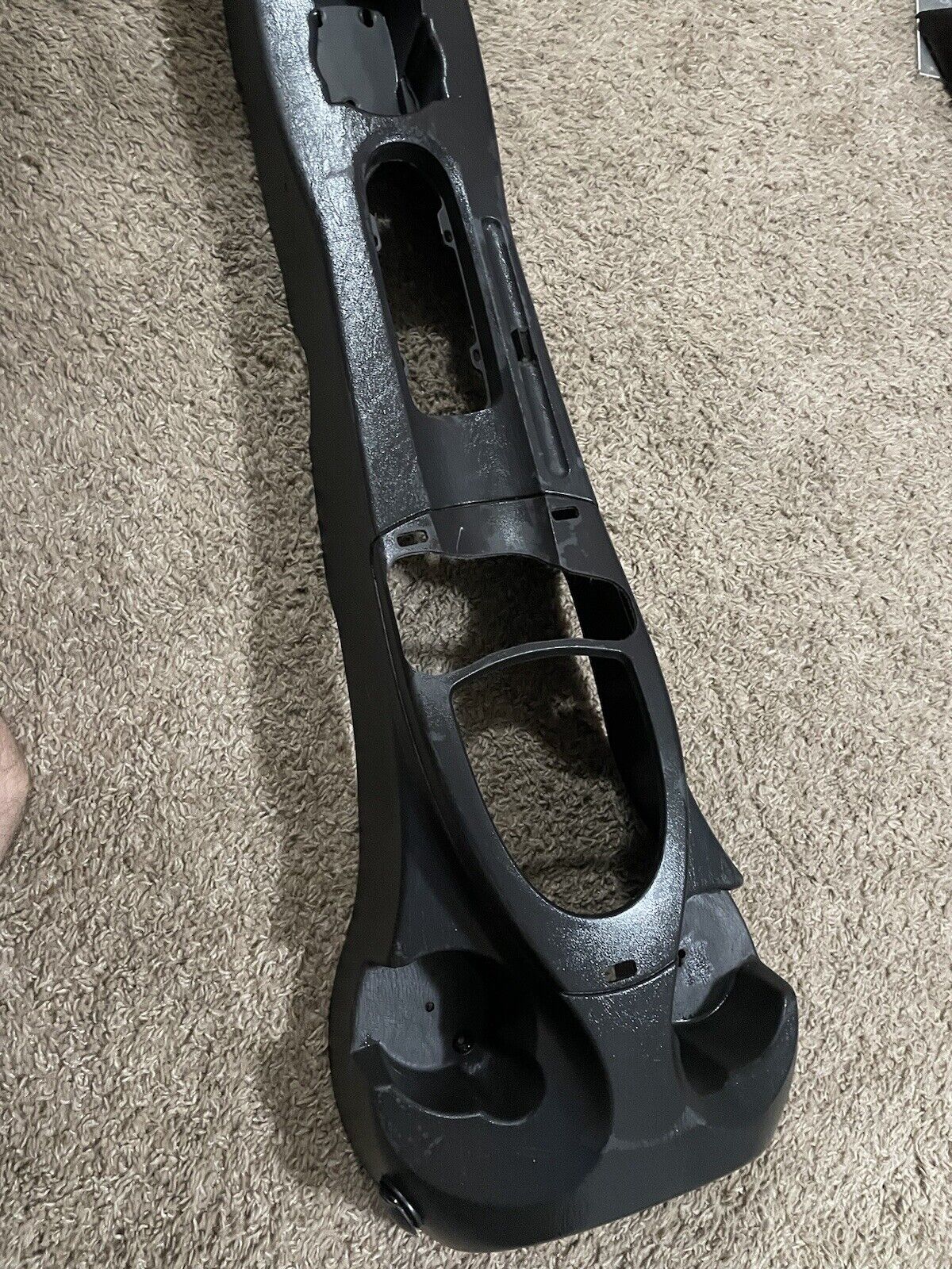 2002-2004 SVT Ford Focus charcoal center console - NON-Armrest