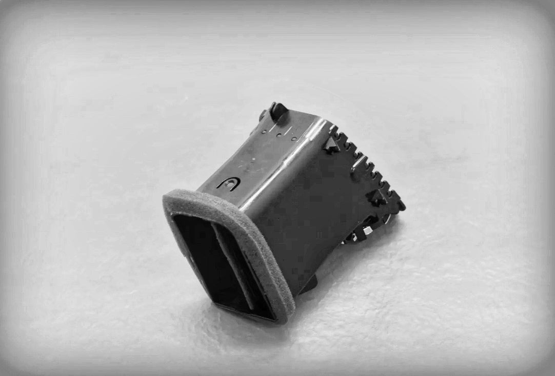 2011-22 DODGE Charger FRONT RIGHT PASSENGER  SIDE Dash INNER Air Vent OEM