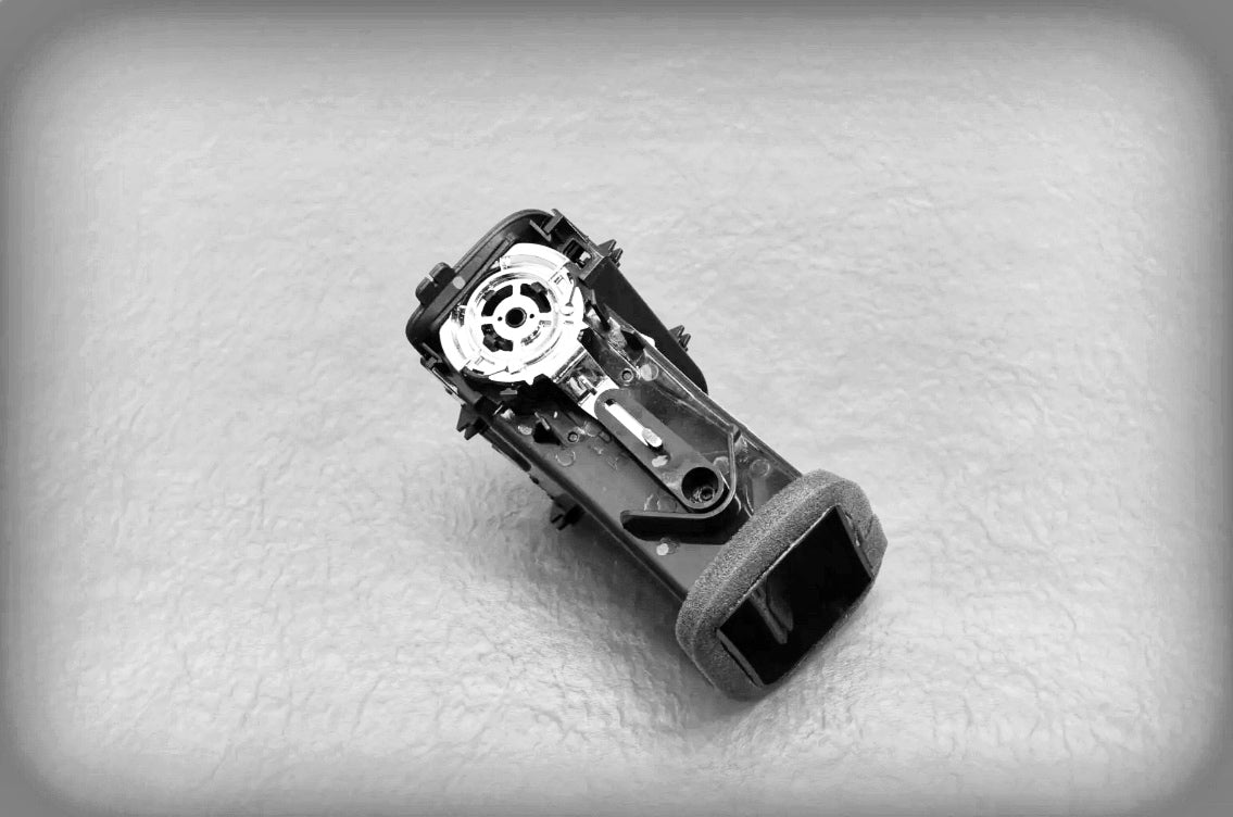 2011-22 DODGE Charger FRONT RIGHT PASSENGER  SIDE Dash INNER Air Vent OEM